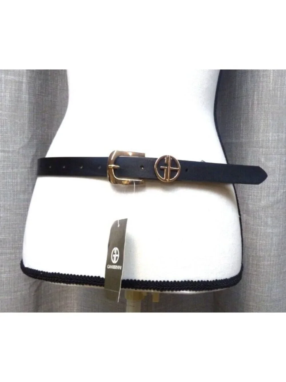 Giani Bernini Logo Keeper Belt, 1” wide, Faux-leather, Black